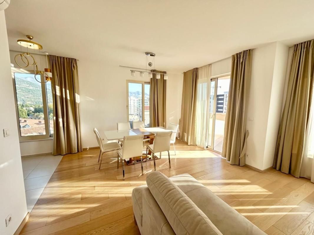 Flat in Budva, Montenegro, 71 m² - picture 1