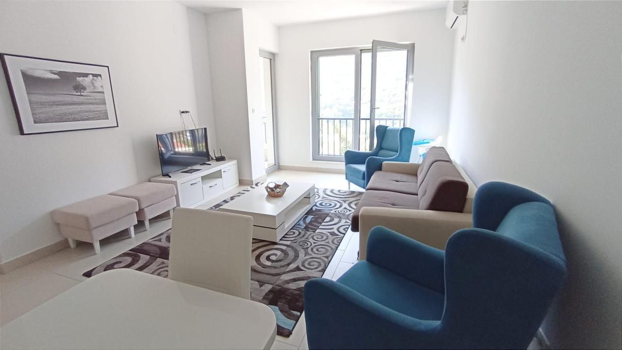 Appartement à Kostanjica, Monténégro, 60 m² - image 1