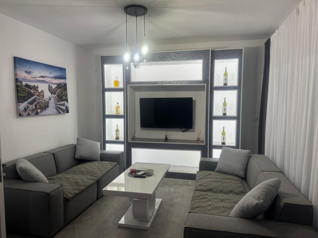 Maison à Krimovica, Monténégro, 100 m² - image 1