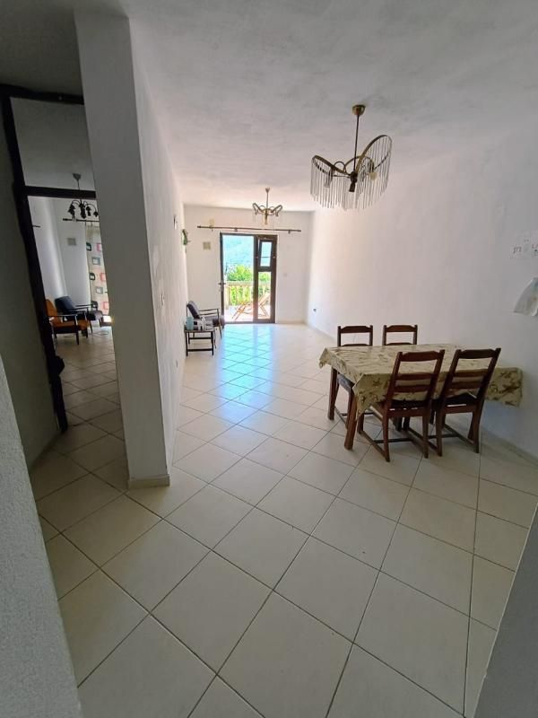 Piso Lazi, Montenegro, 148 m² - imagen 1