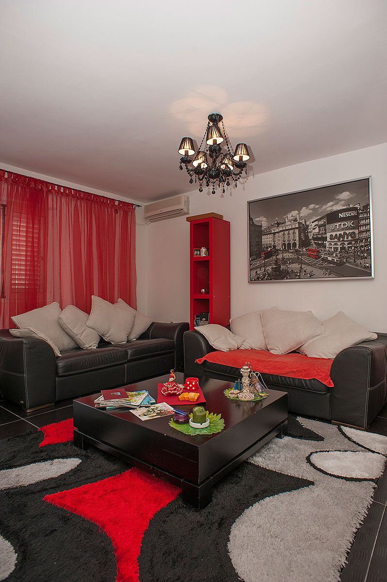 Flat in Petrovac, Montenegro, 63 m² - picture 1