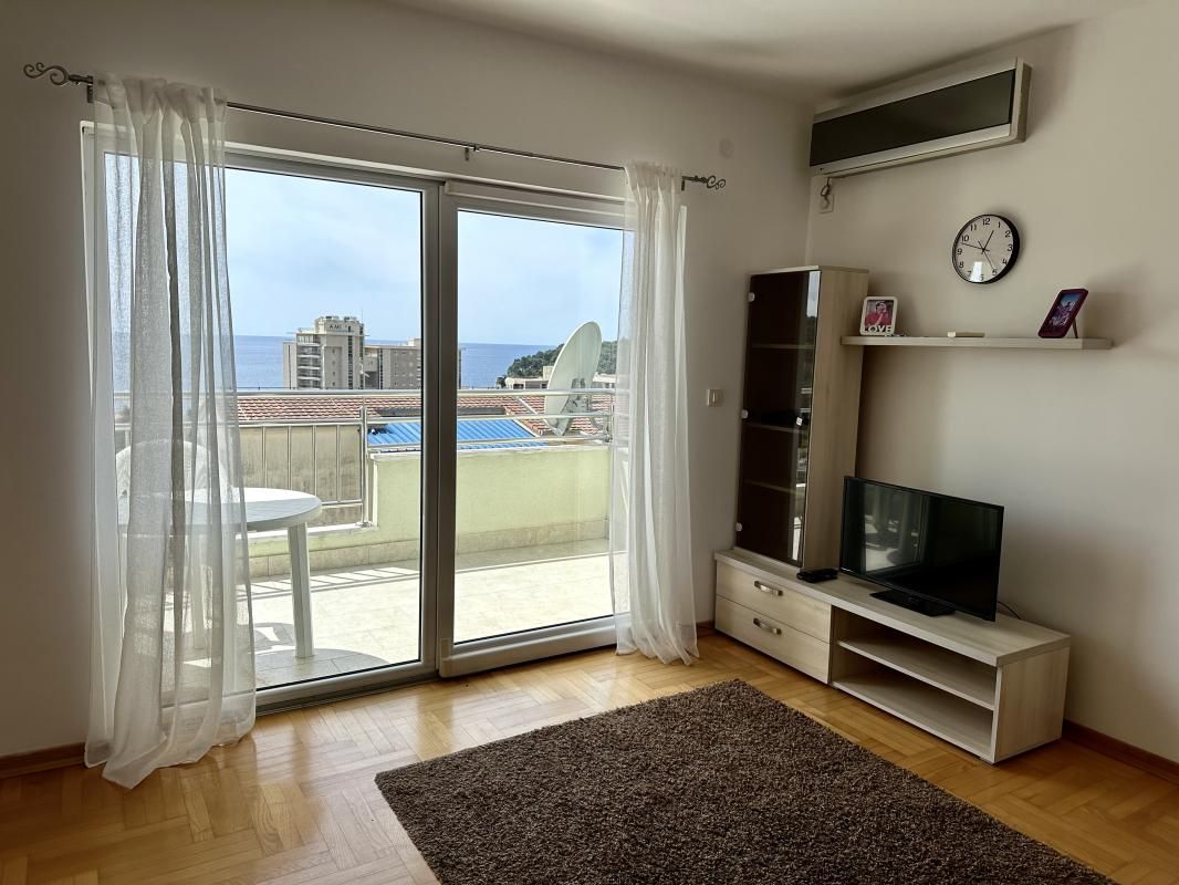 Wohnung in Petrovac, Montenegro, 81 m² - Foto 1