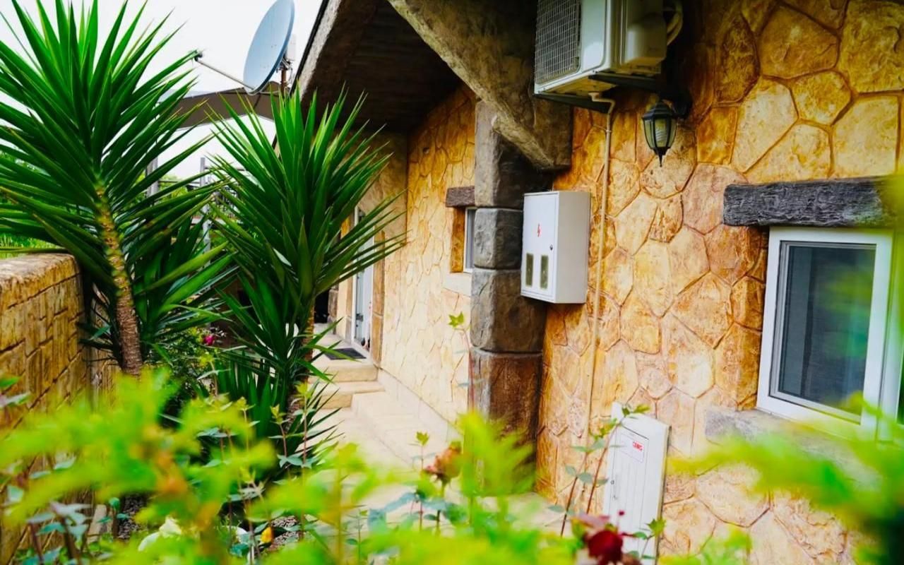 Haus in Dobra Voda, Montenegro, 100 m² - Foto 1