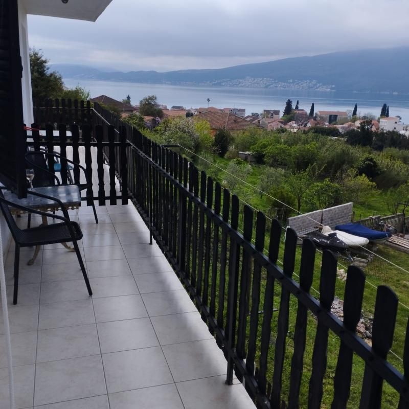 Appartement à Baosici, Monténégro, 54 m² - image 1