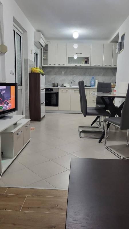 Wohnung in Ulcinj, Montenegro, 81 m² - Foto 1
