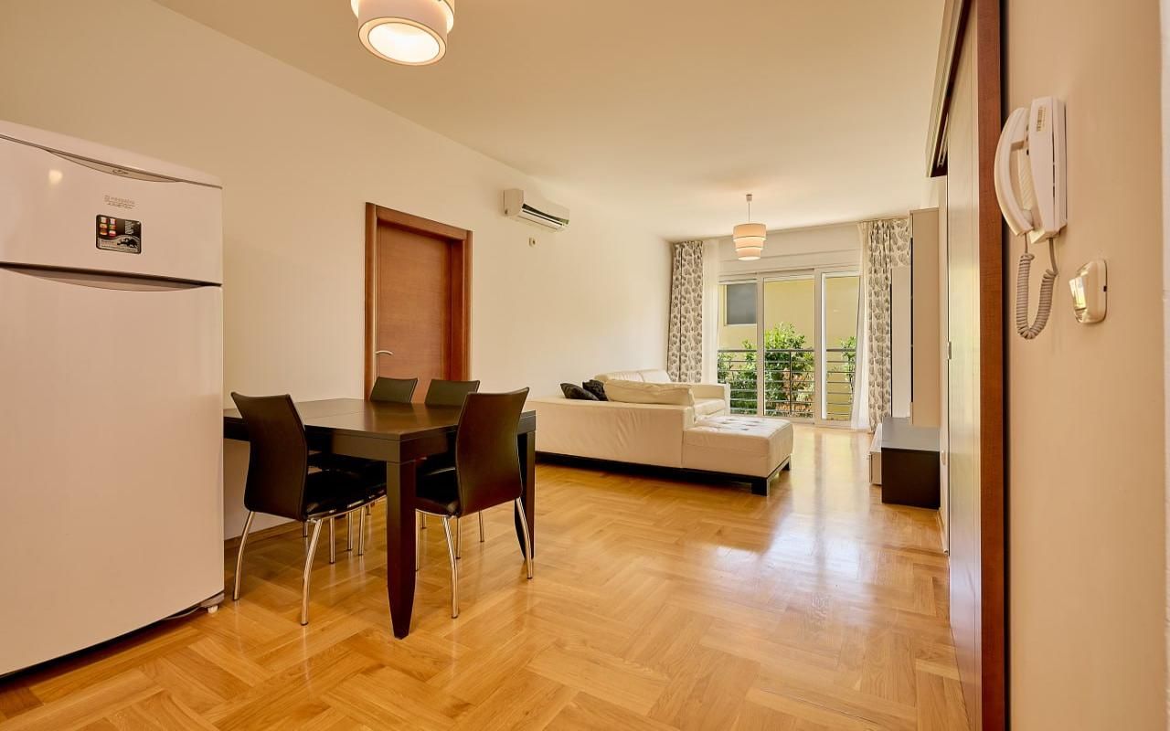 Wohnung in Becici, Montenegro, 68 m² - Foto 1