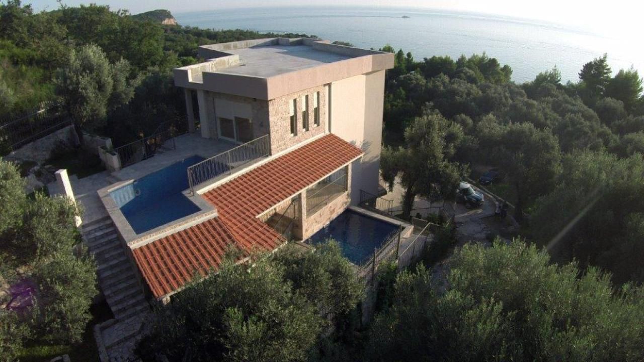 Appartement à Sveti Stefan, Monténégro, 119 m² - image 1