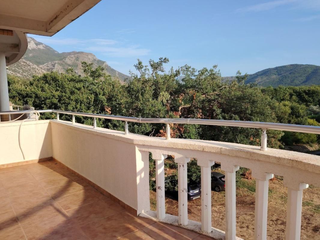 Piso en Buljarica, Montenegro, 93 m² - imagen 1