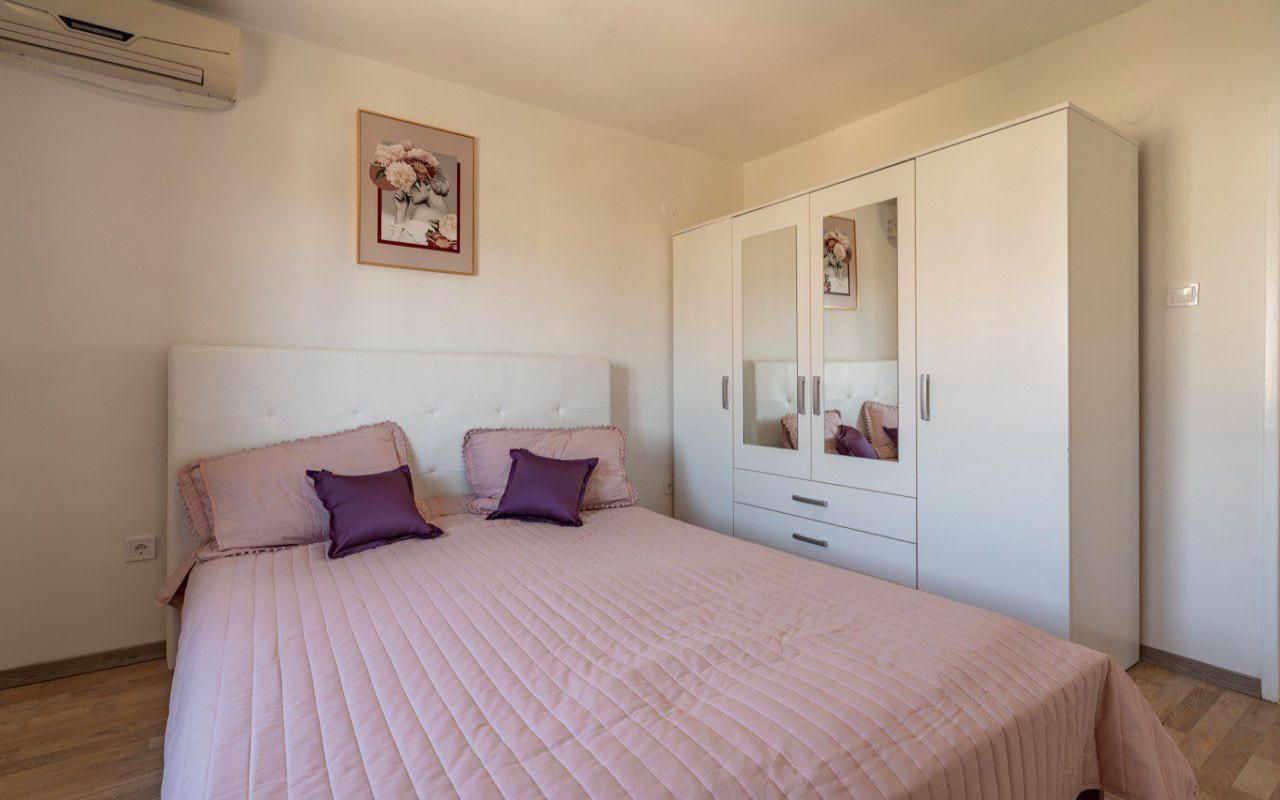Flat in Bar, Montenegro, 73 m² - picture 1
