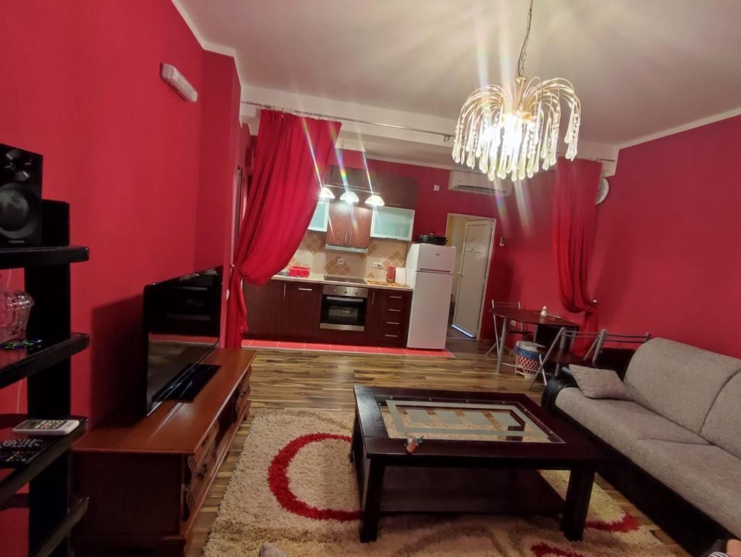 Piso en Budva, Montenegro, 50 m² - imagen 1