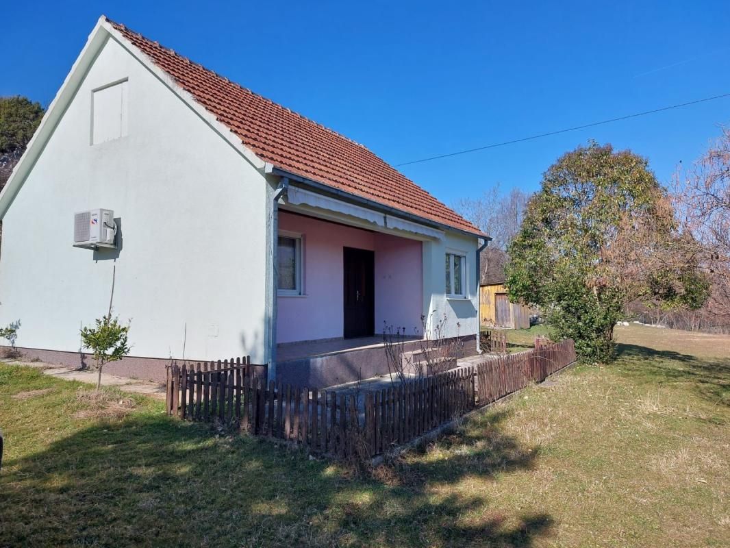 Casa Periferija, Montenegro, 74 m² - imagen 1