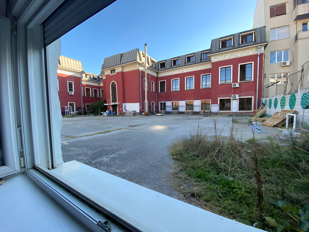 Commercial property in Podgorica, Montenegro, 27 m² - picture 1