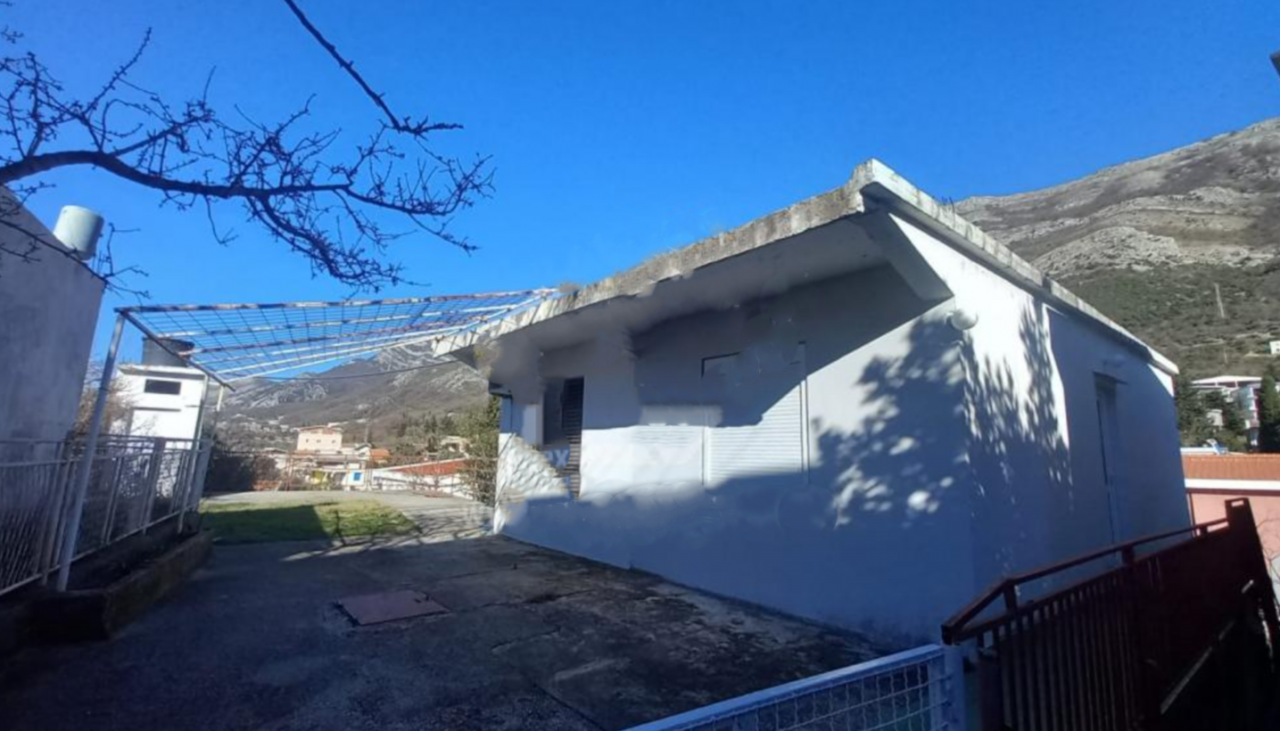 Casa en Sutomore, Montenegro, 41 m² - imagen 1