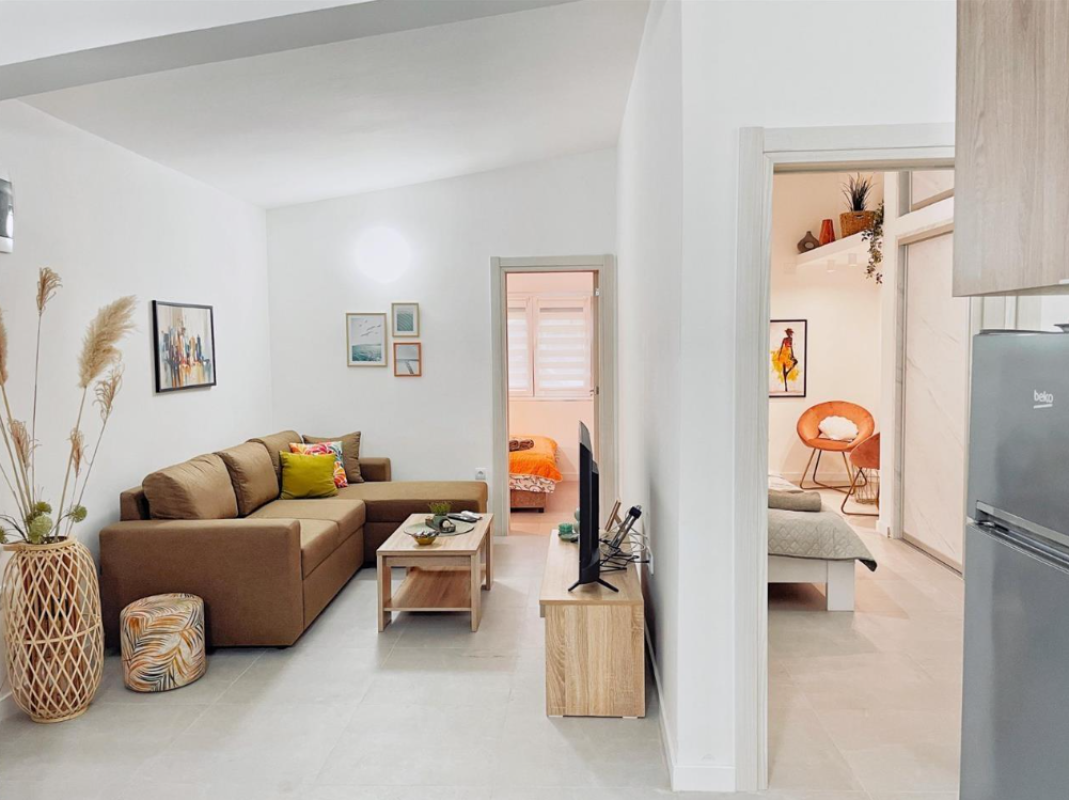 Casa en Sutomore, Montenegro, 100 m² - imagen 1
