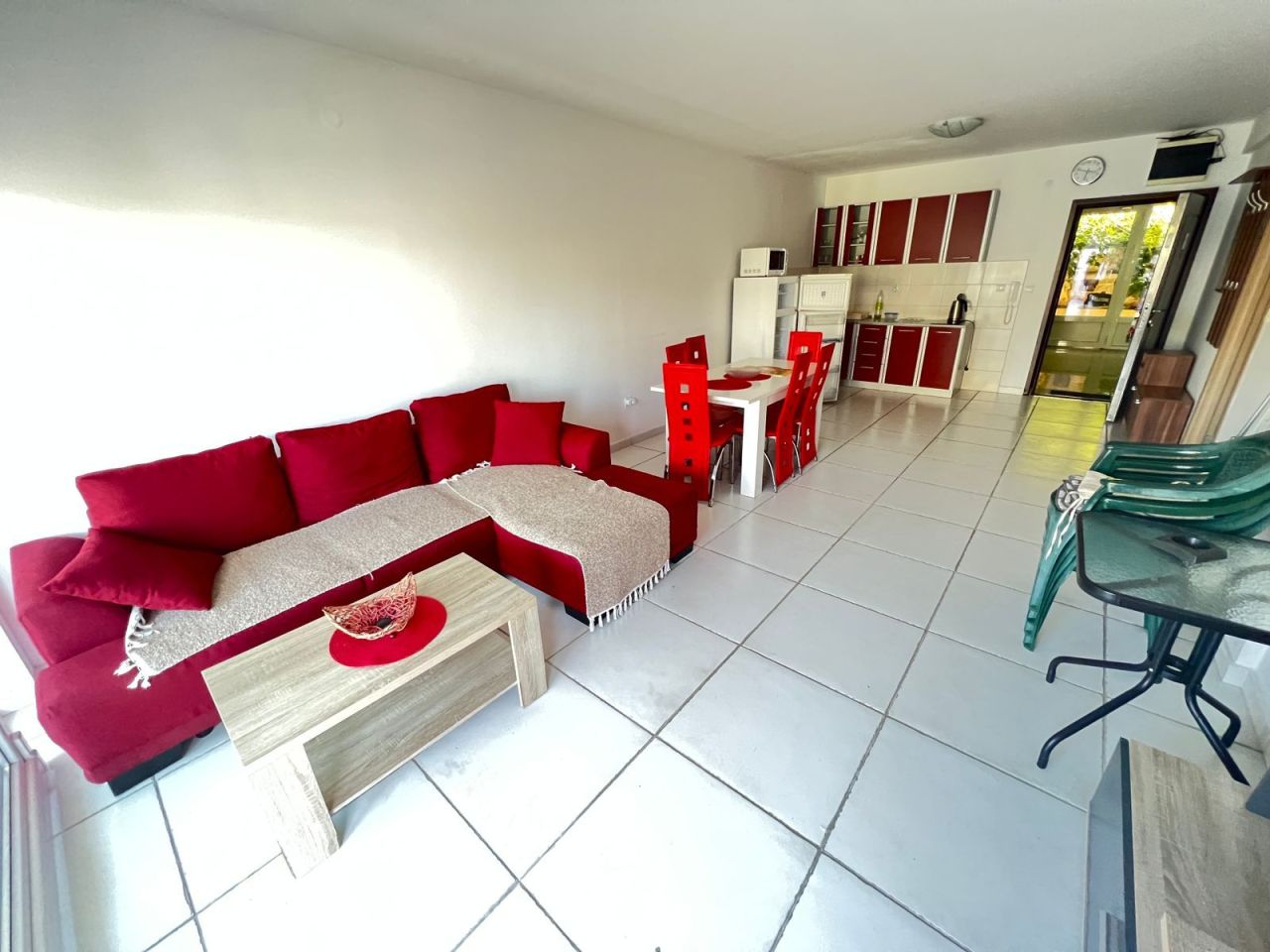 Flat in Rafailovici, Montenegro, 65 m² - picture 1