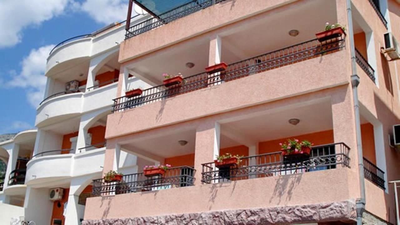 Hotel in Petrovac, Montenegro, 580 m² - Foto 1