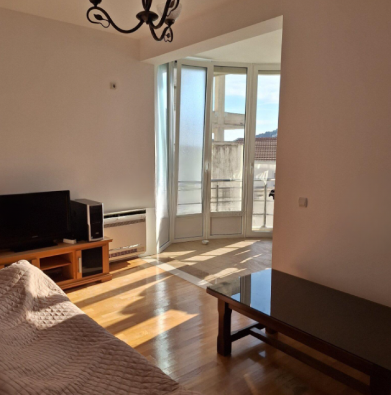 Piso Gjerana, Montenegro, 47 m² - imagen 1
