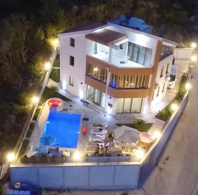 Hotel Topla, Montenegro, 360 m² - Foto 1