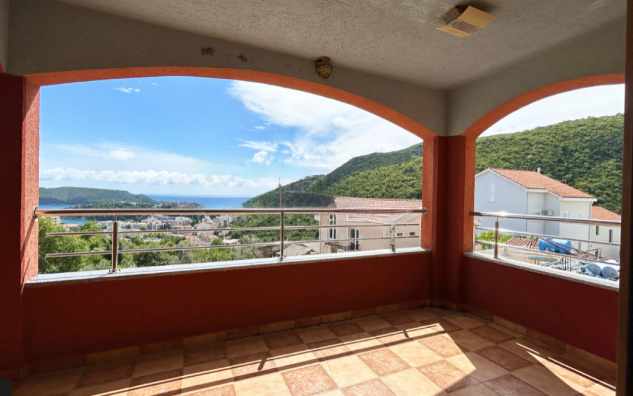 Flat in Becici, Montenegro, 72 m² - picture 1