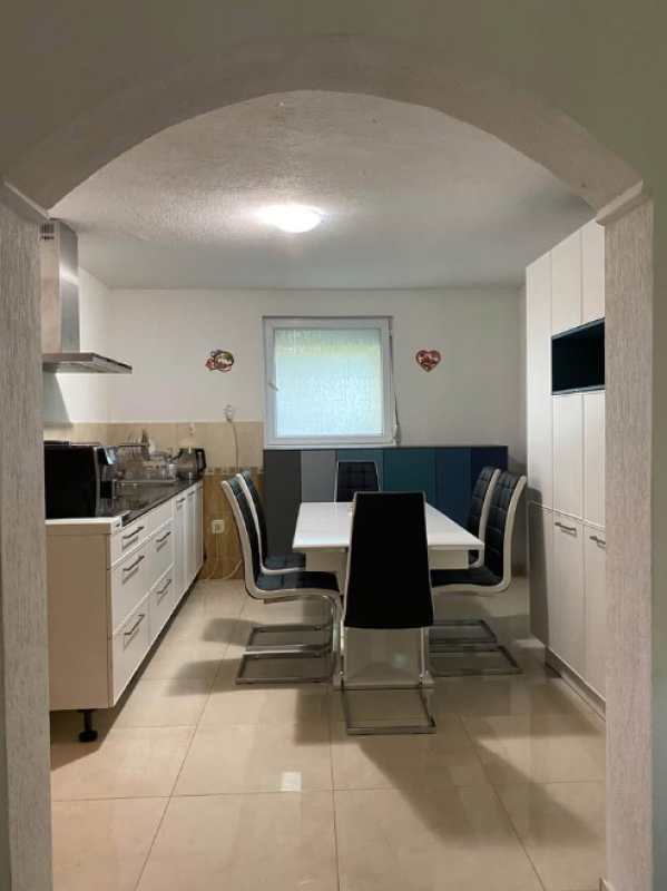 Hotel en Šušanj, Montenegro, 774 m² - imagen 1