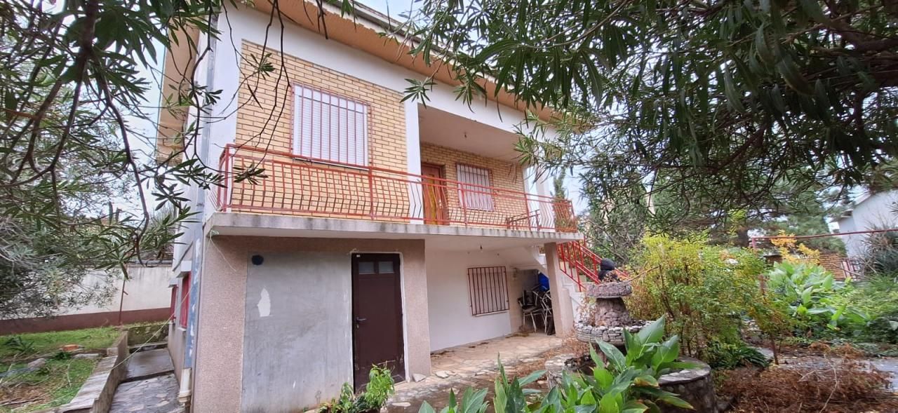Haus in Dobra Voda, Montenegro, 174 m² - Foto 1