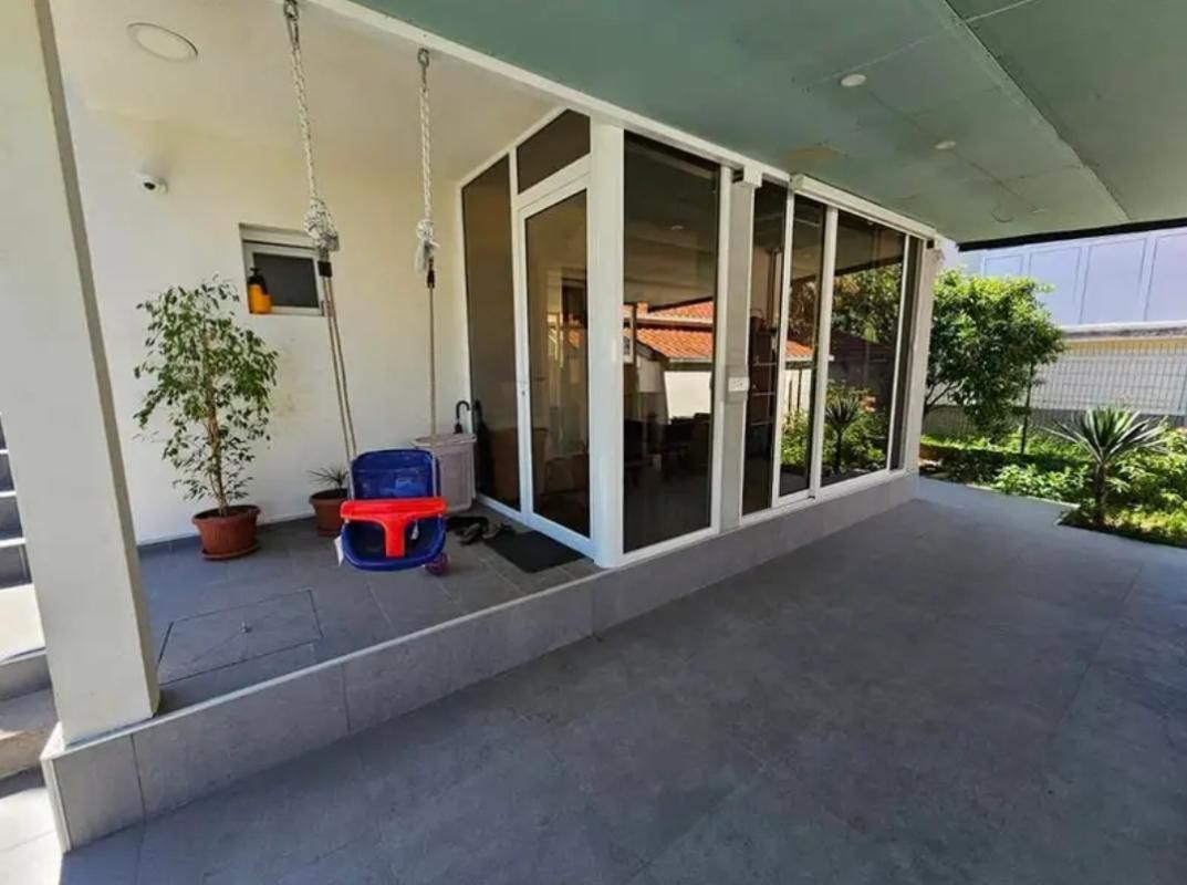 Maison à Dobra Voda, Monténégro, 150 m² - image 1