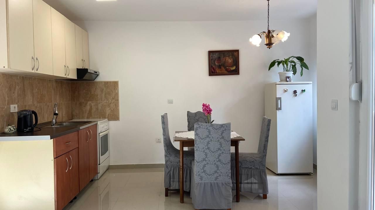 Flat in Igalo, Montenegro, 45 m² - picture 1