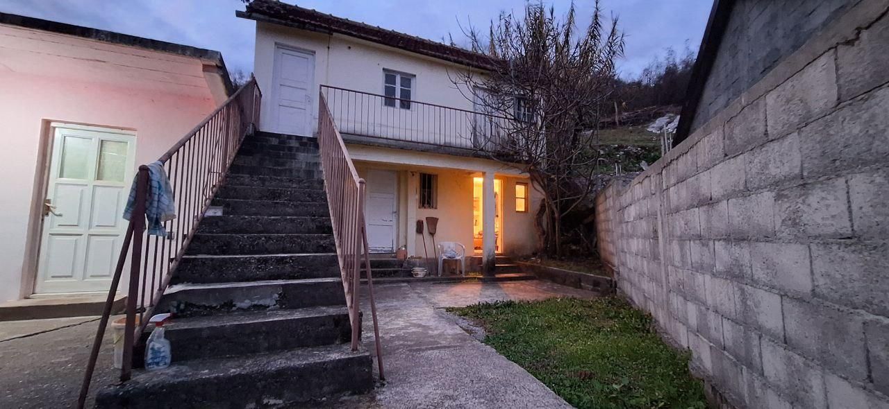 Haus in Danilovgrad, Montenegro, 55 m² - Foto 1