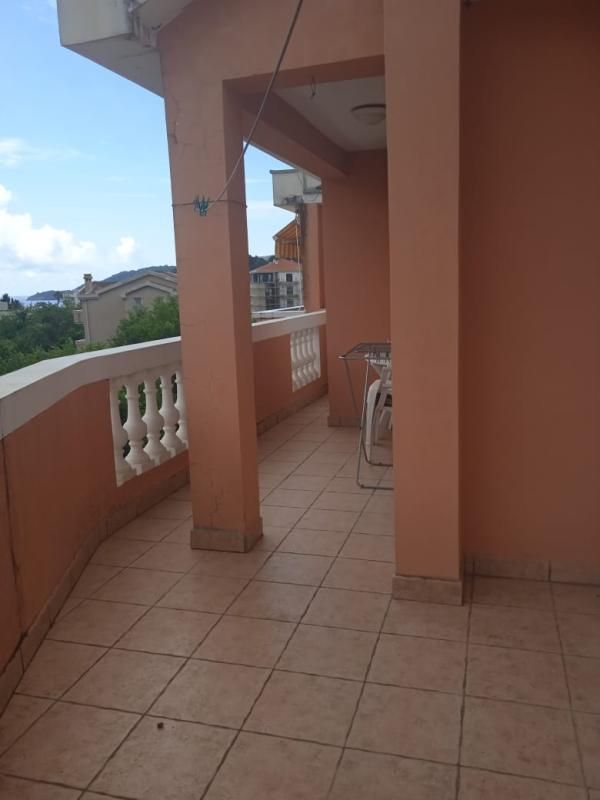 Wohnung in Becici, Montenegro, 61 m² - Foto 1