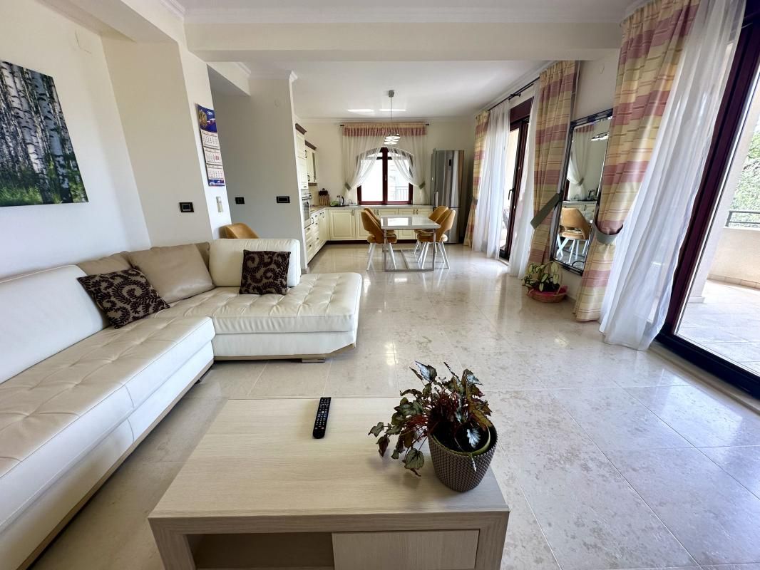 Piso en Petrovac, Montenegro, 113 m² - imagen 2
