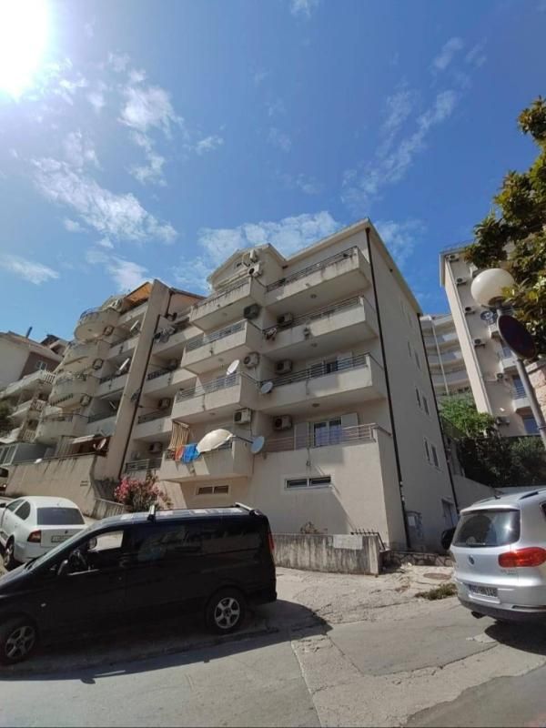 Flat in Becici, Montenegro, 38 m² - picture 2