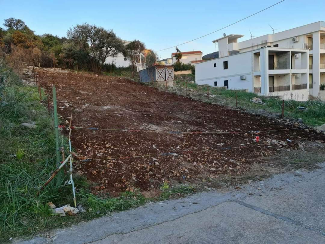 Land in Utjeha, Montenegro - picture 2