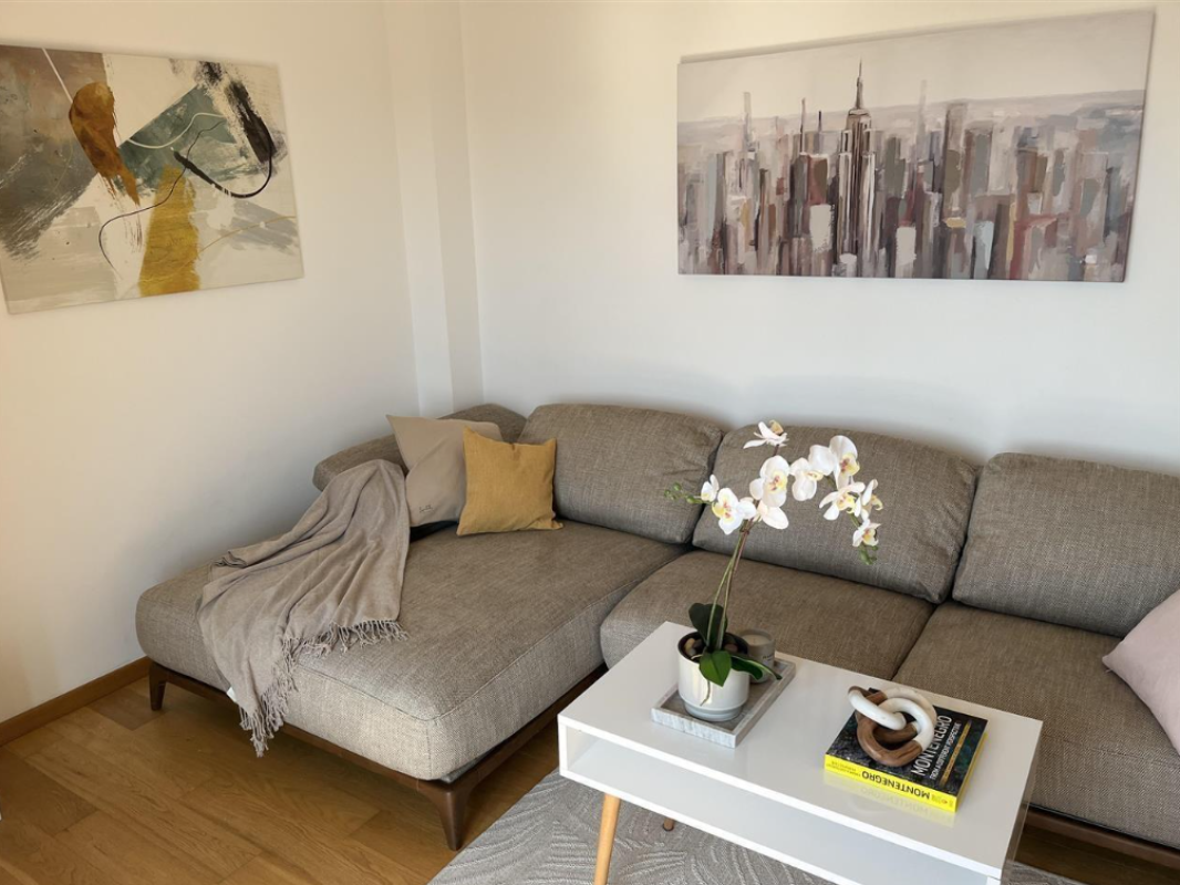 Flat in Tivat, Montenegro, 99 m² - picture 2