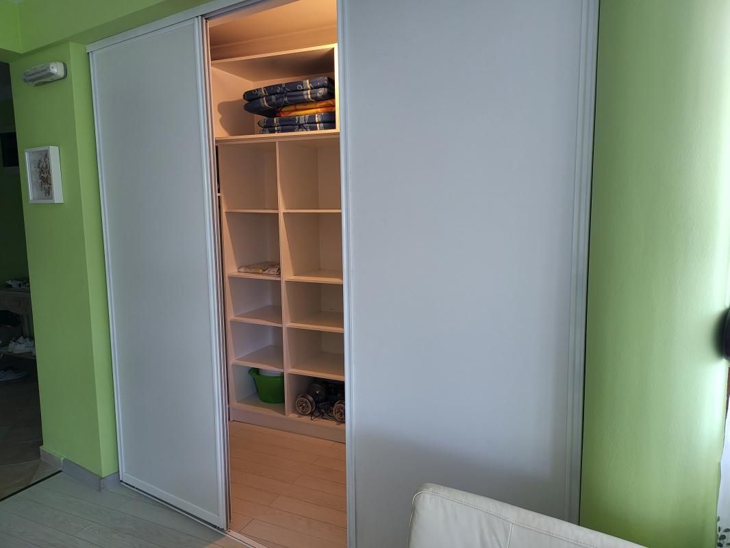 Piso en Dobra Voda, Montenegro, 119 m² - imagen 2