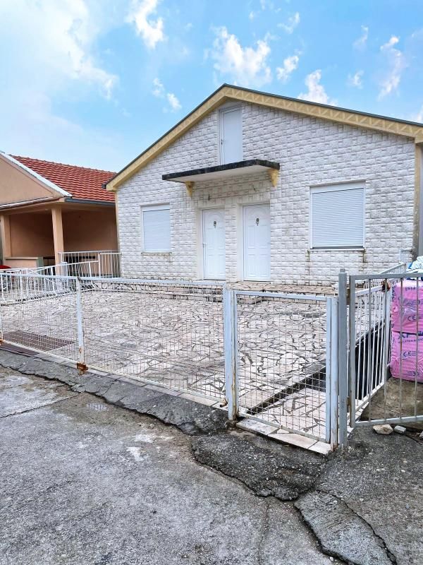 House in Sutomore, Montenegro, 150 m² - picture 2