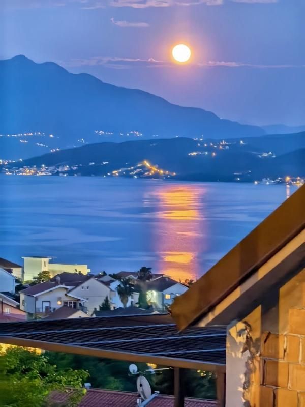 Appartement à Dénovici, Monténégro, 55 m² - image 2