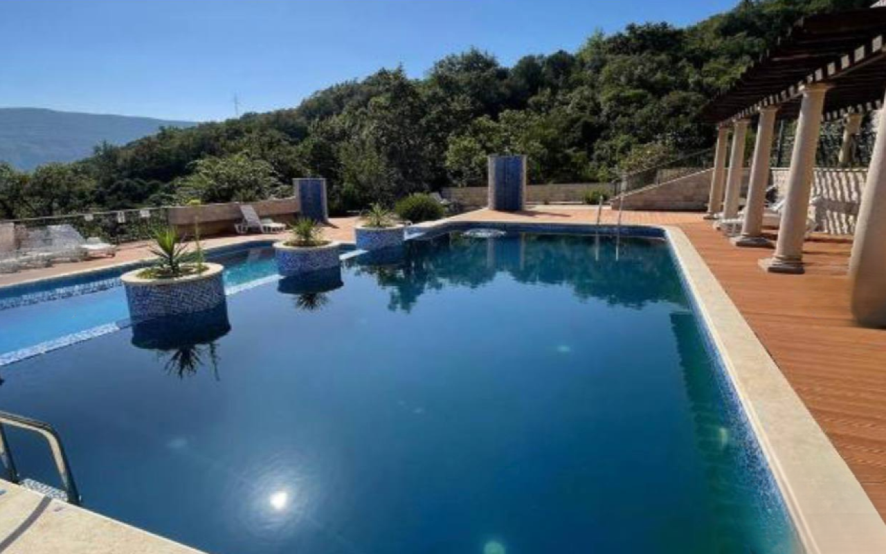 Flat in Herceg-Novi, Montenegro, 75 m² - picture 3