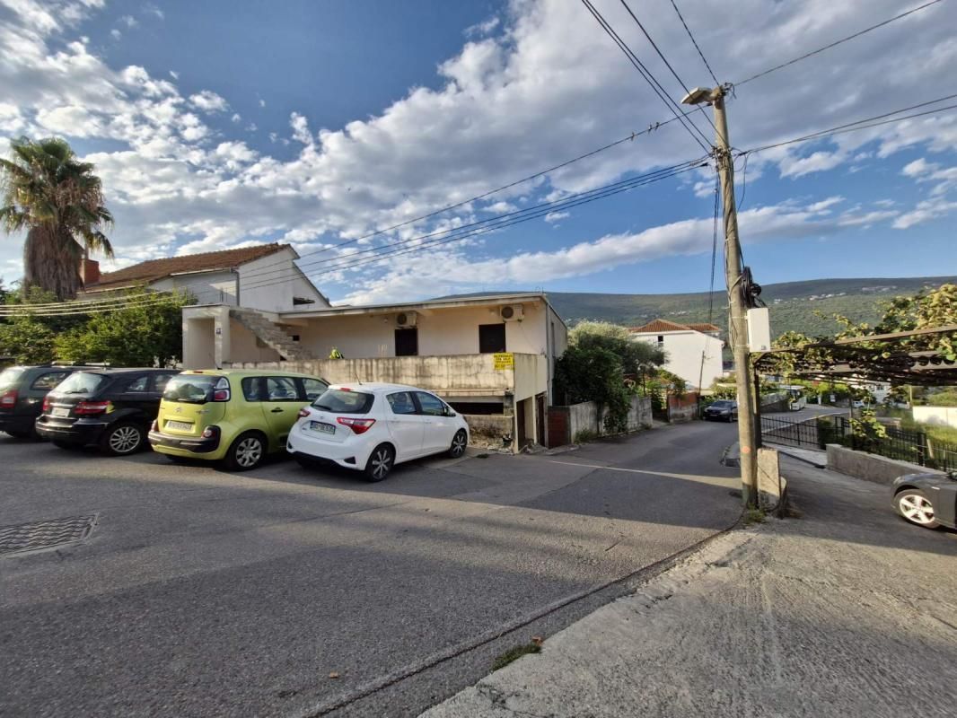 Haus in Denovici, Montenegro, 230 m² - Foto 3