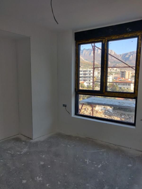 Flat in Bar, Montenegro, 60 m² - picture 3