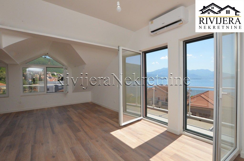 Wohnung in Herceg-Novi, Montenegro, 146 m² - Foto 1