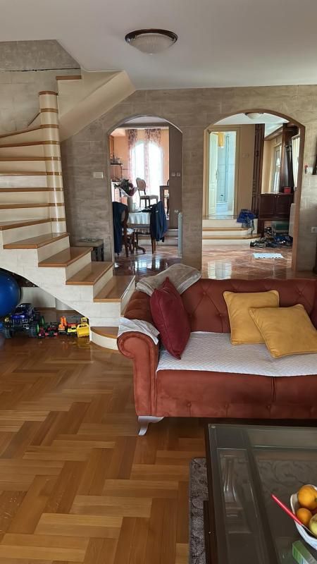 House in Golubovci, Montenegro, 600 m² - picture 3