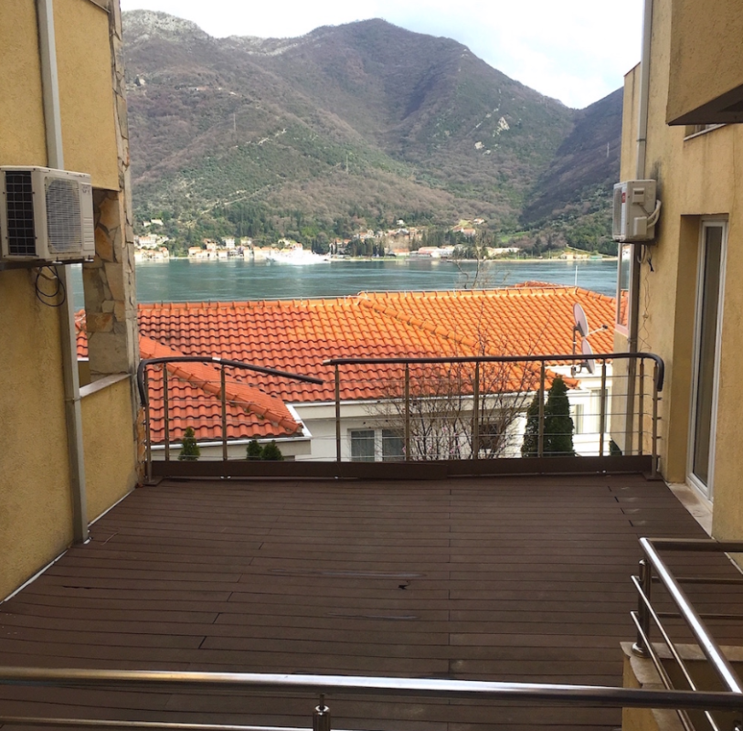 Piso en Kamenari, Montenegro, 68 m² - imagen 4