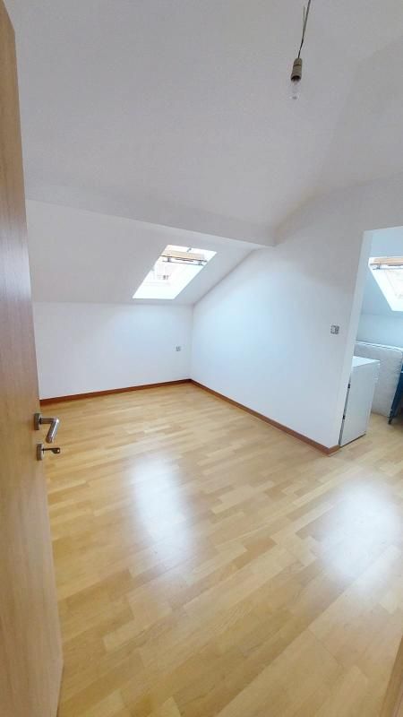 Piso en Budva, Montenegro, 100 m² - imagen 4