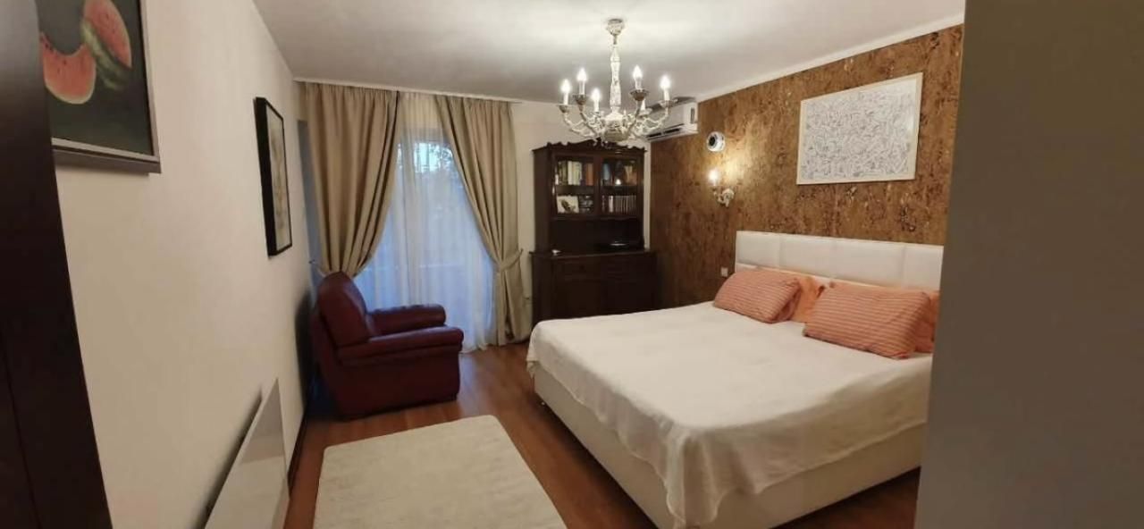 Flat in Petrovac, Montenegro, 121 m² - picture 4