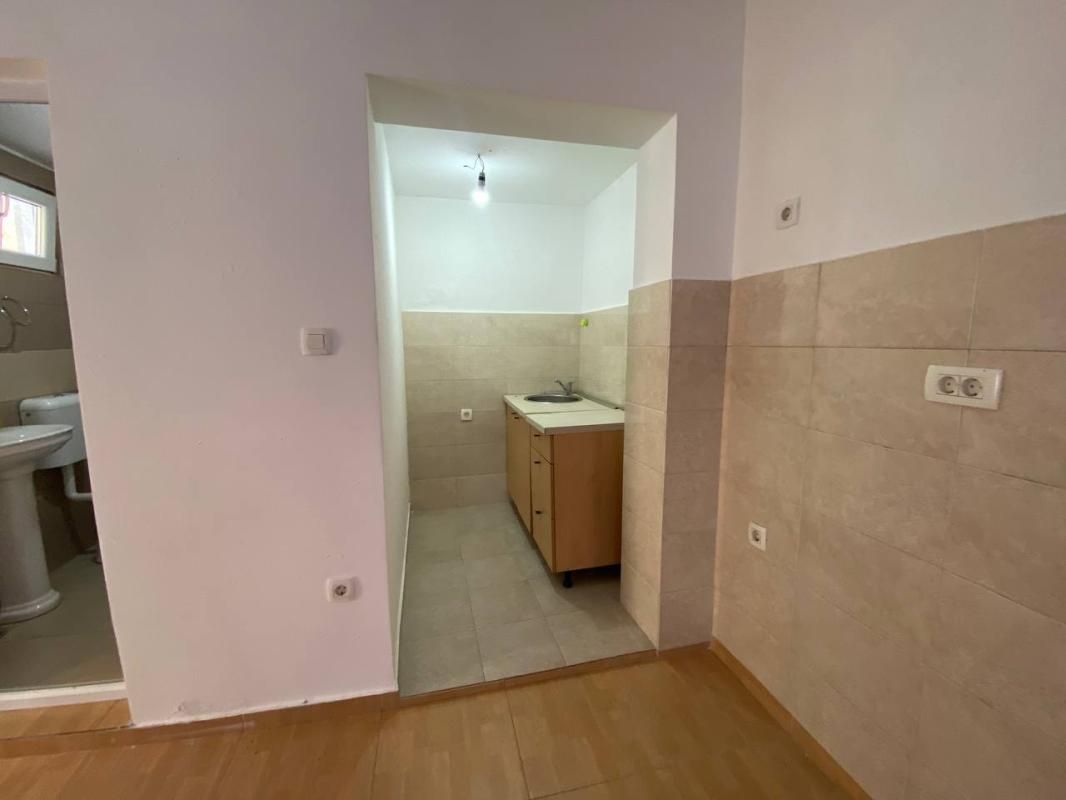 Biens commerciaux à Podgorica, Monténégro, 27 m² - image 4