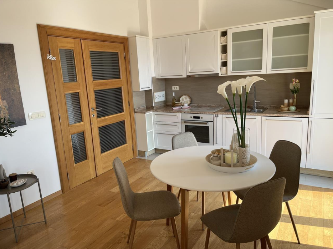 Flat in Tivat, Montenegro, 99 m² - picture 4