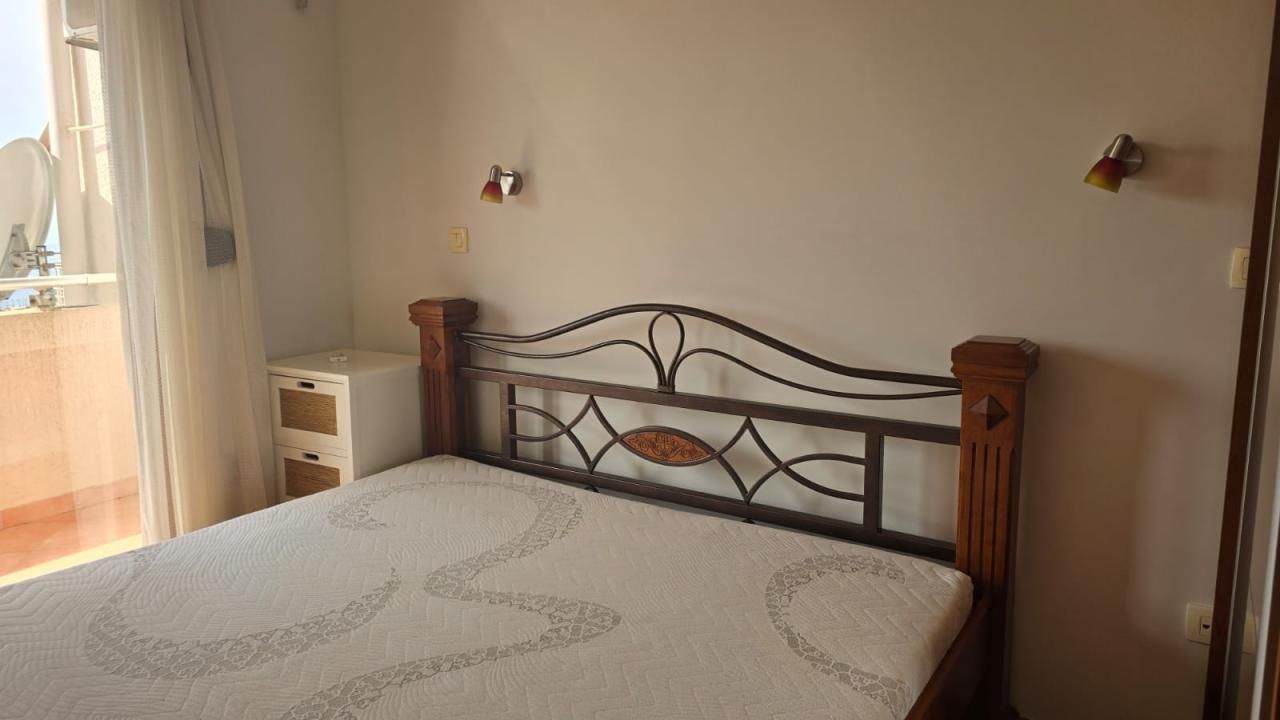 Flat in Petrovac, Montenegro, 74 m² - picture 4