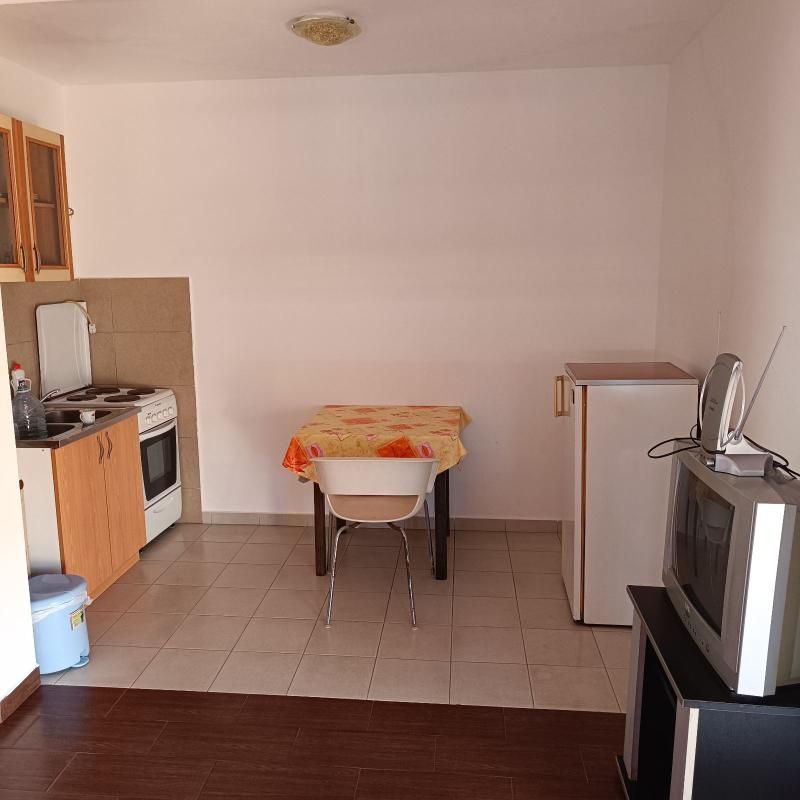 Flat in Dobra Voda, Montenegro, 48 m² - picture 4