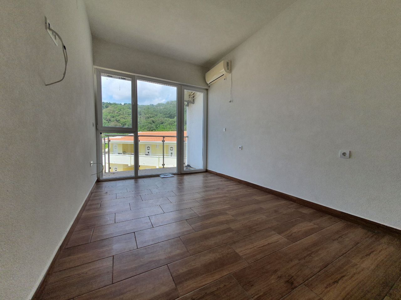 Appartamento a Sutomore, Montenegro, 76 m² - foto 4