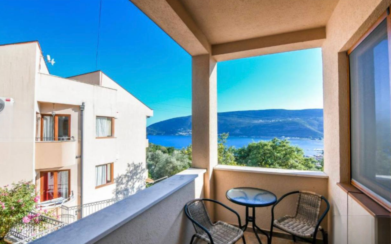 Flat in Herceg-Novi, Montenegro, 75 m² - picture 5